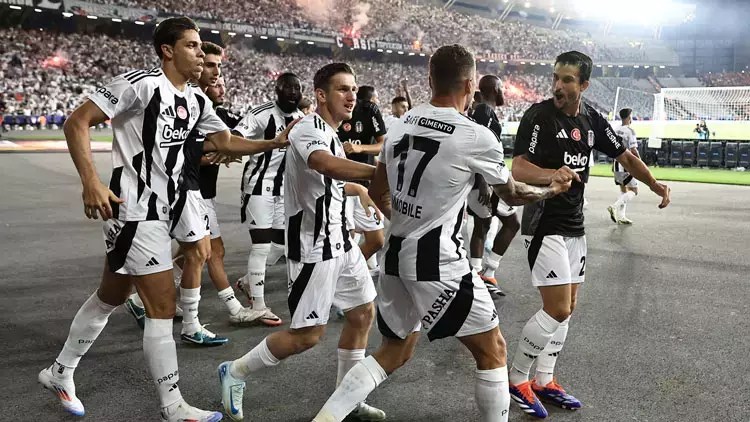 Beşiktaş 5-0 Galatasaray: Kartal değil Anka&nbsp;kuşu